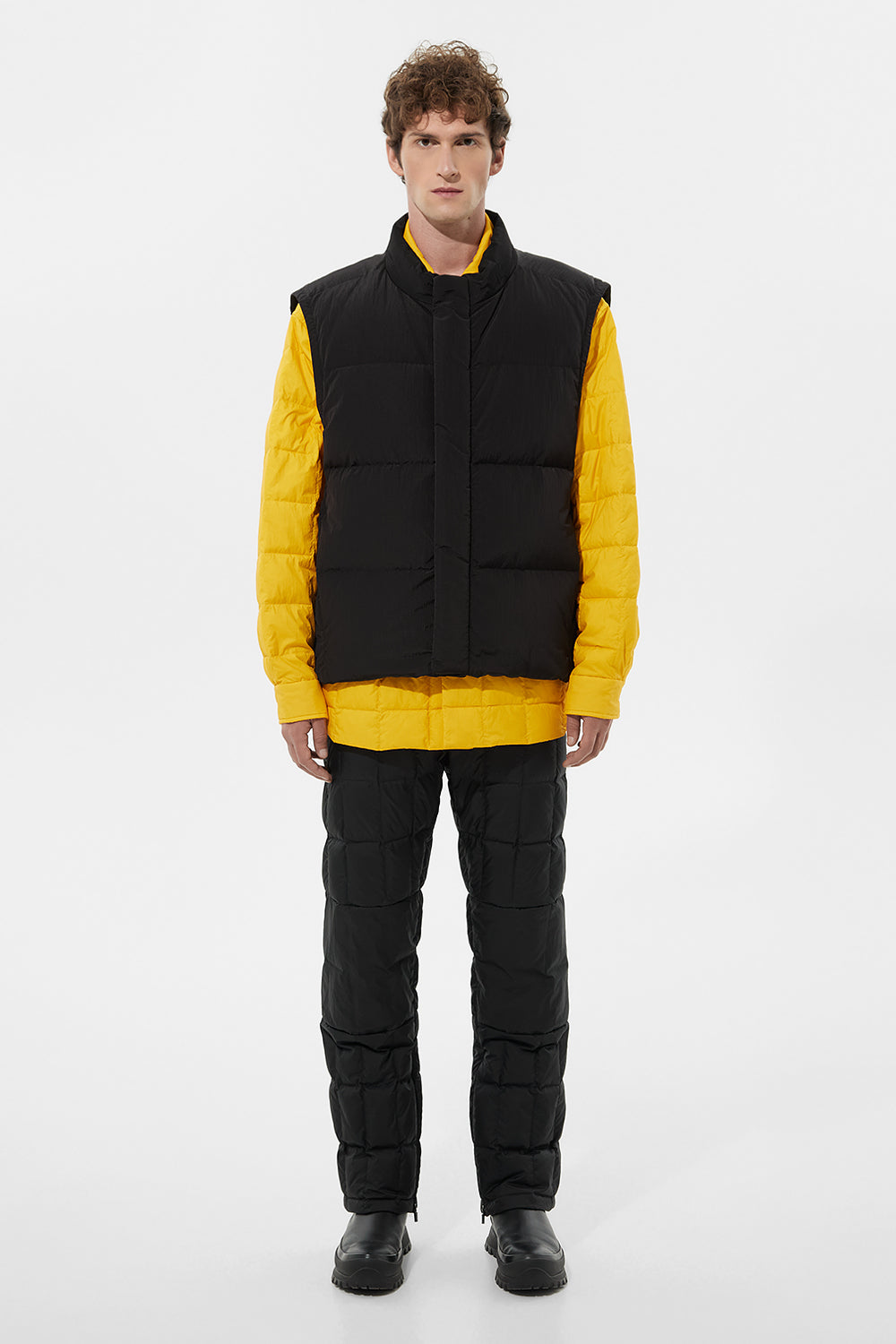 Men yellow outlet vest