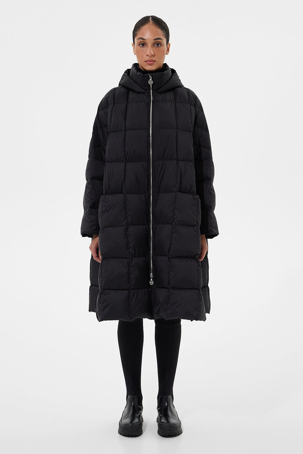 Pyramide Soft Black