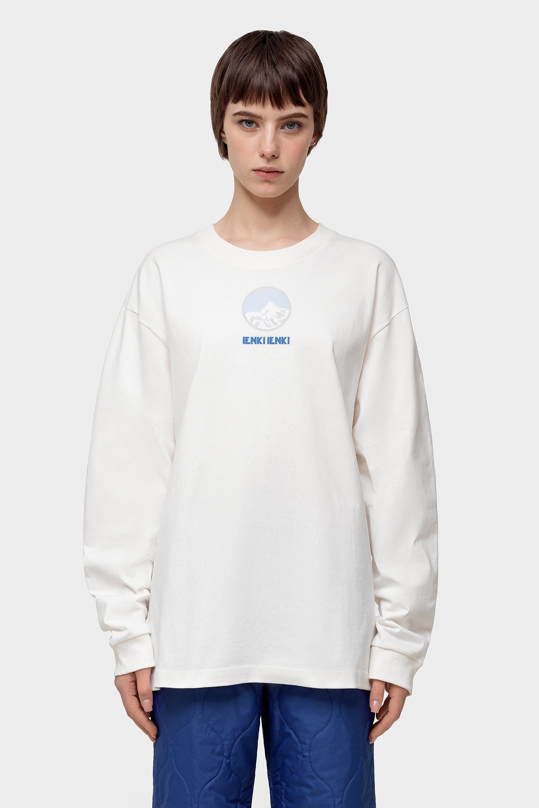 Longsleeve White + Mountains