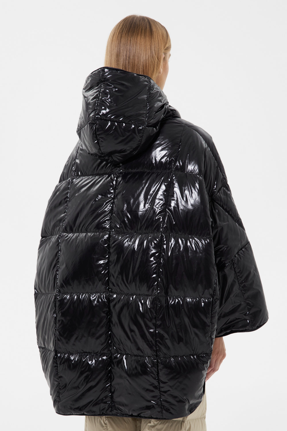 Poncho Silky Black