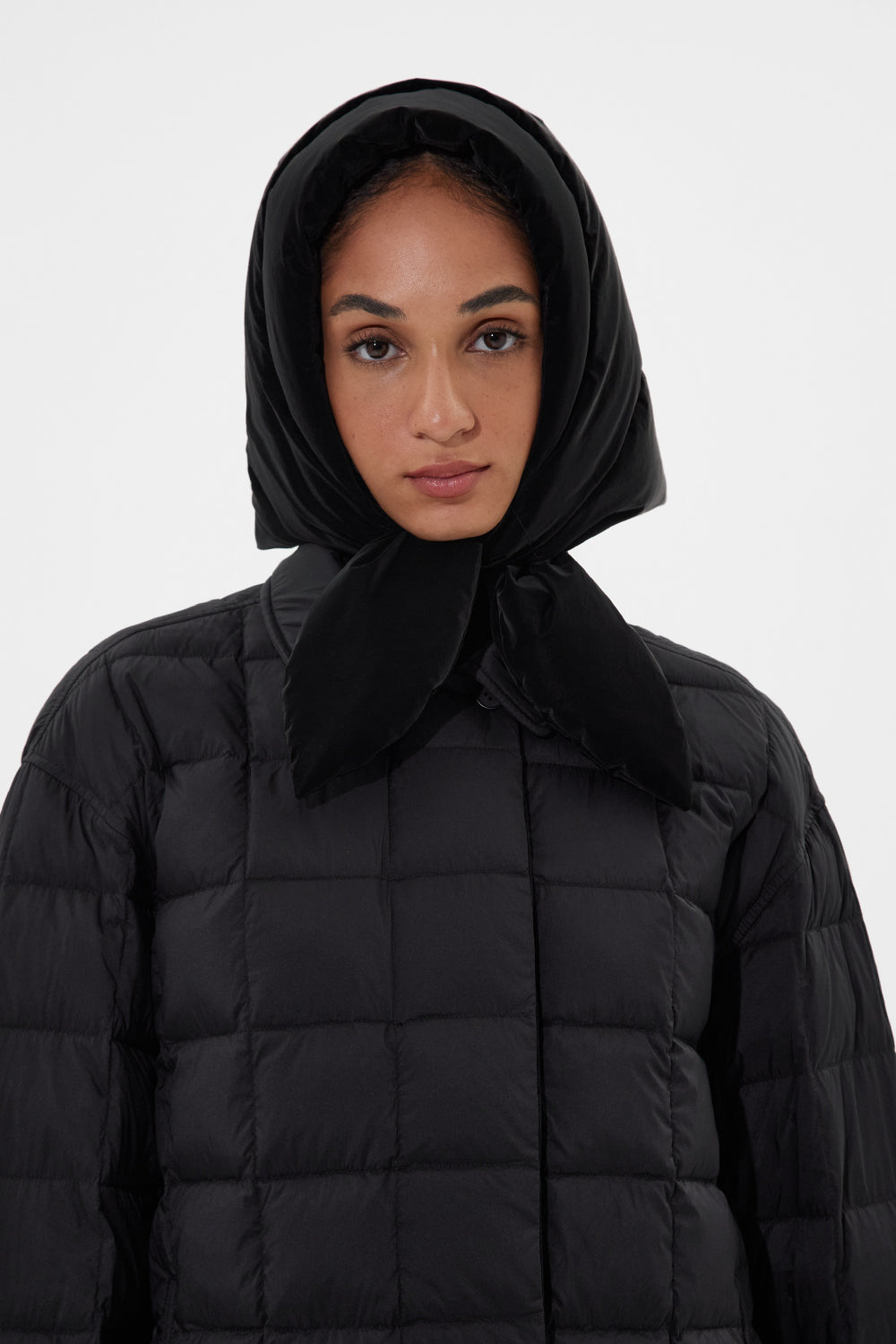 Hustka Hood Powder Black