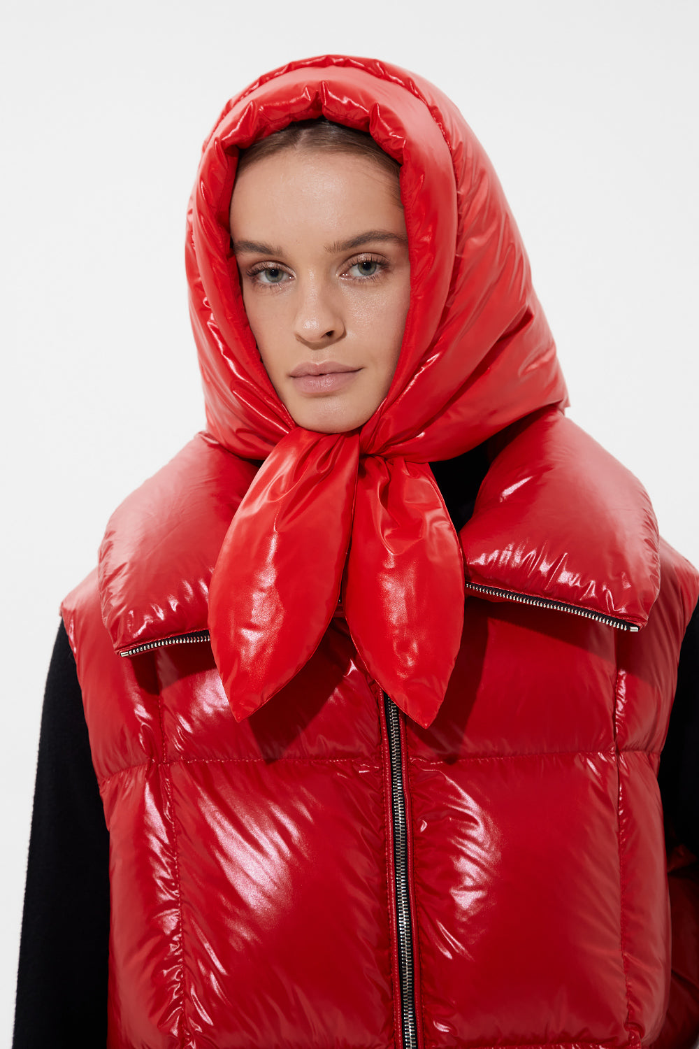 Hustka Hood Silky Red