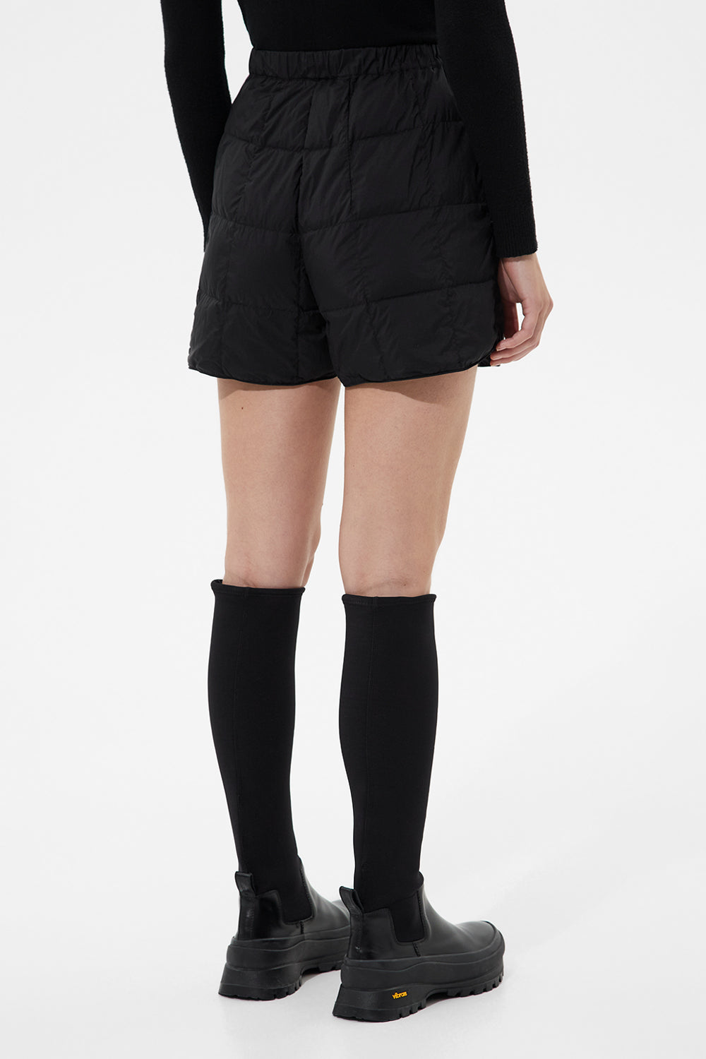 Down Shorts Soft Black