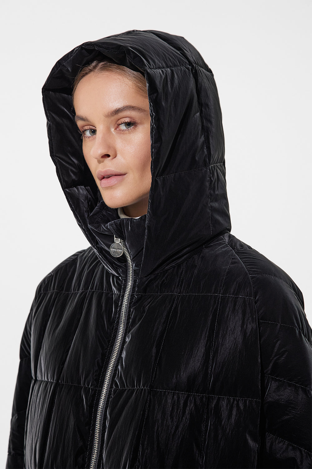 Pyramide Jacket Powder Black