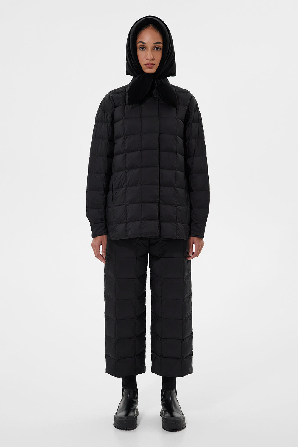 Hustka Hood Powder Black