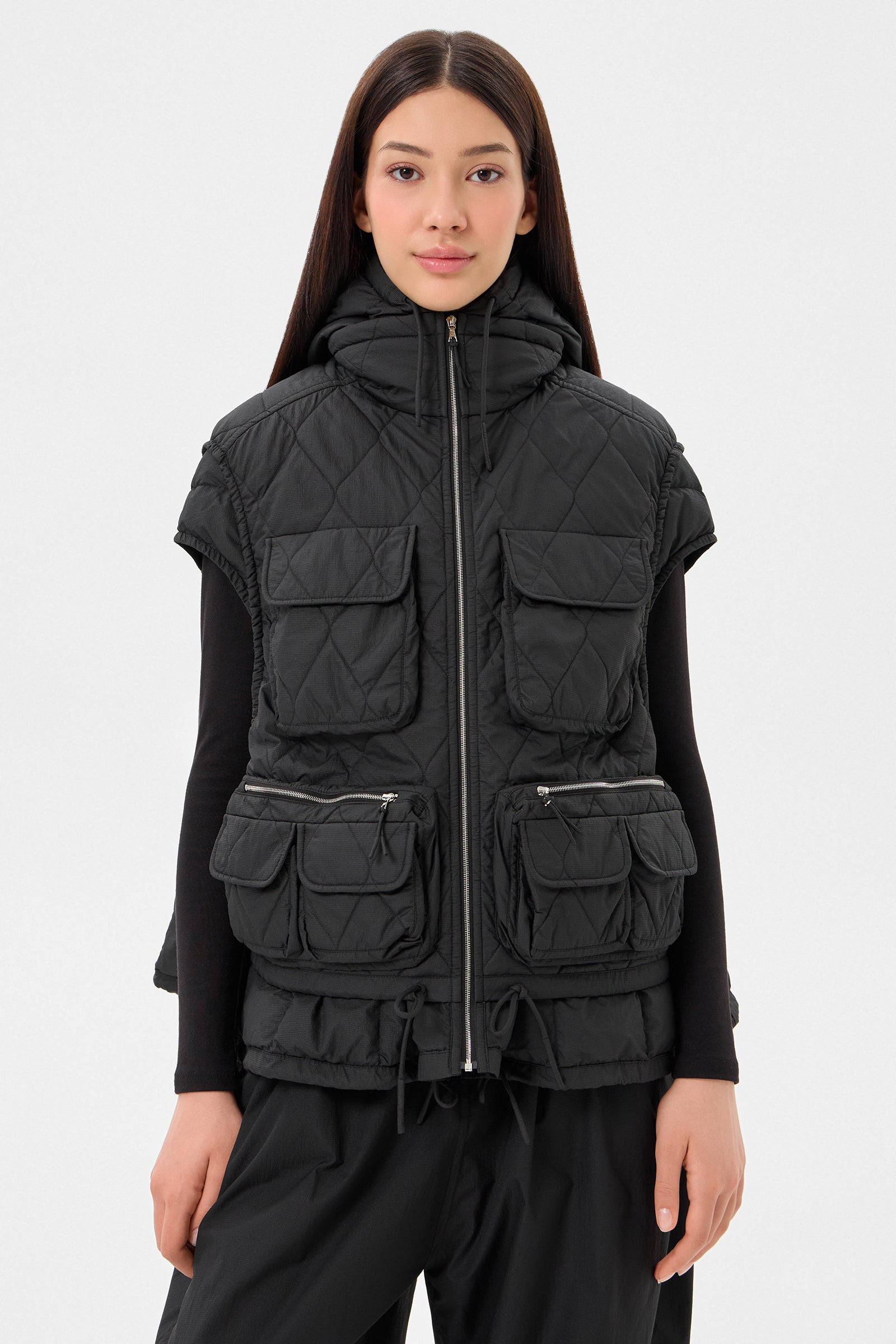 EMBER VEST KETCHUP BLACK