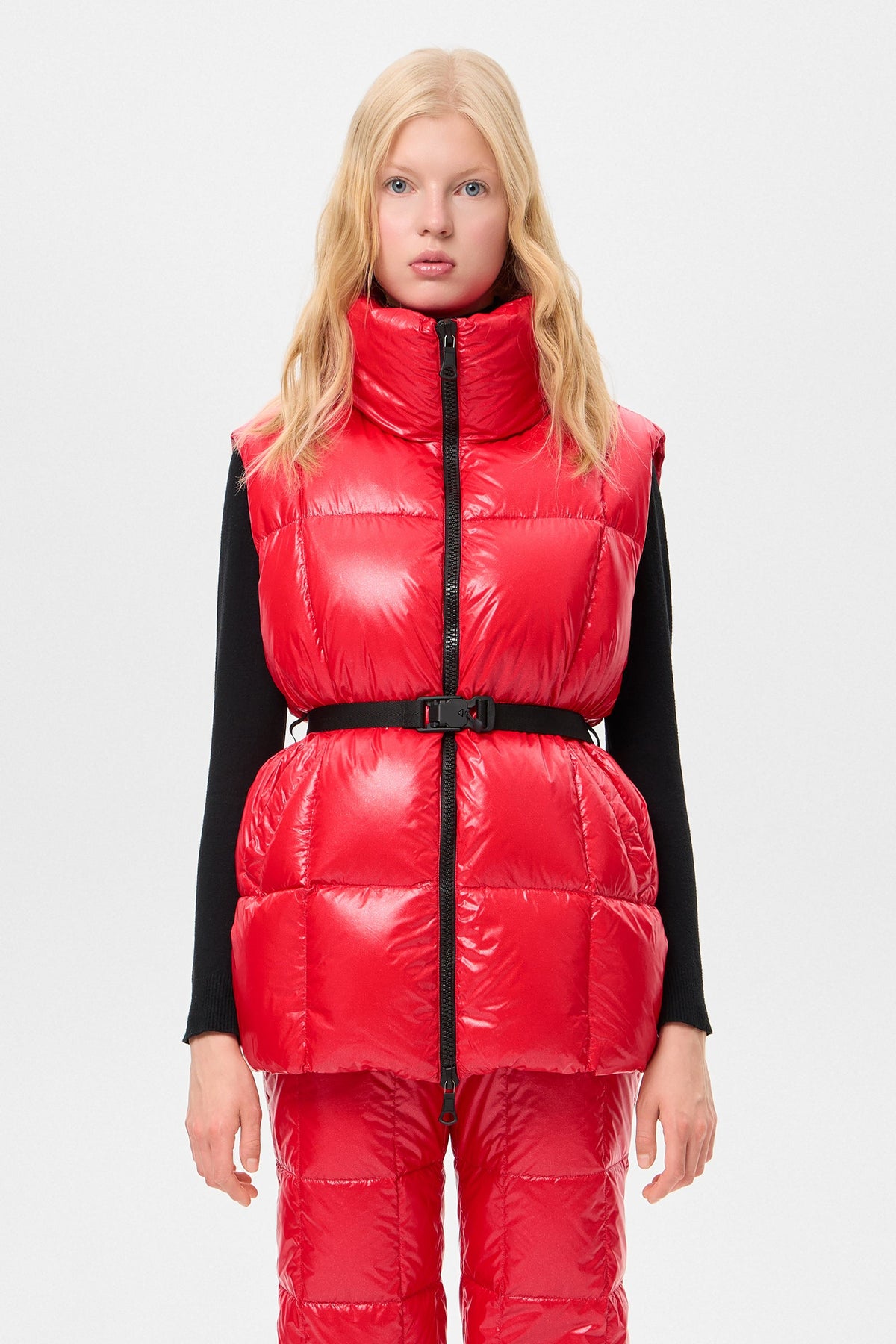 APRES SKI BELTED VEST GLITTER RED - IENKI IENKI
