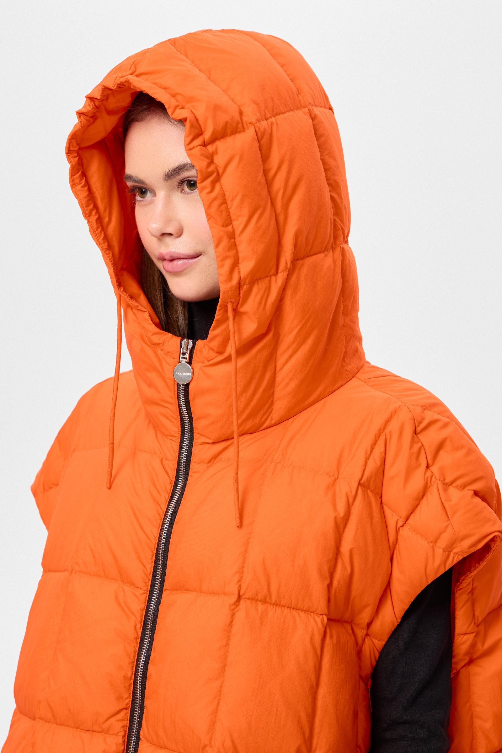 COZY ARCO VEST MICRO ORANGE - IENKI IENKI
