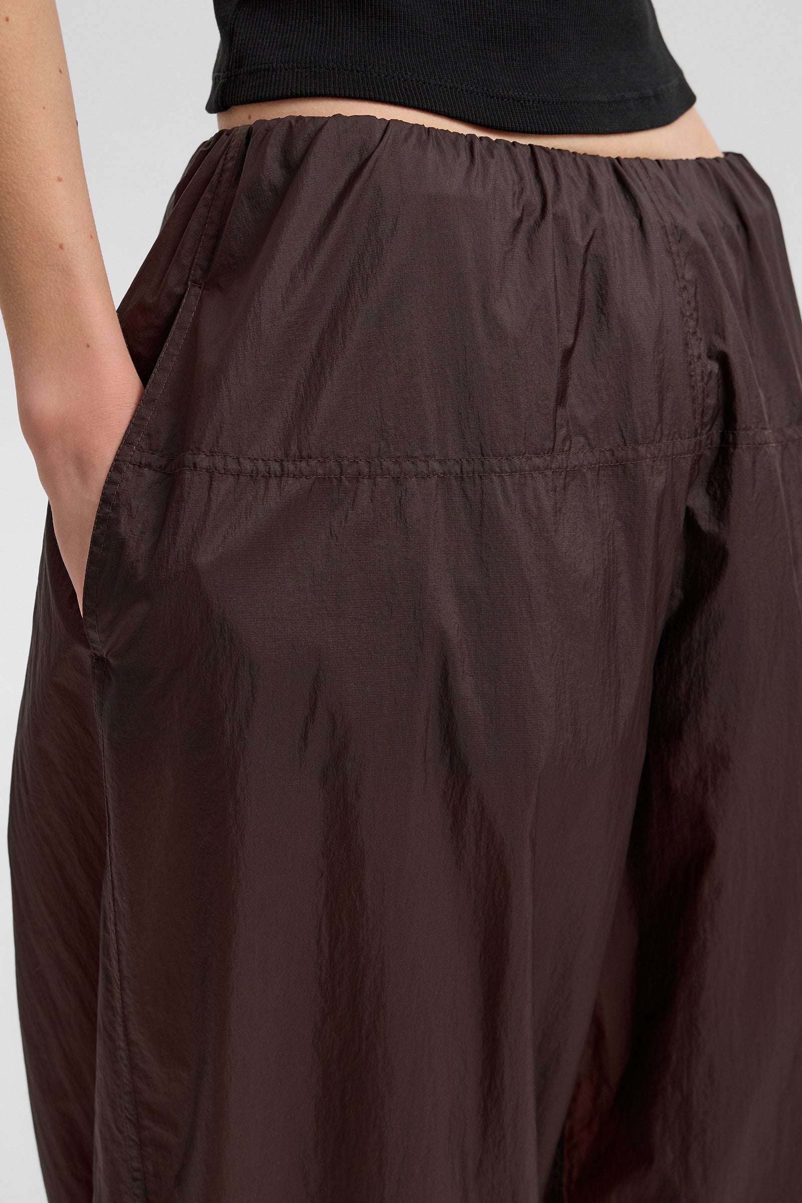 LIGHT BALLON PANTS MICRO BROWN - IENKI IENKI