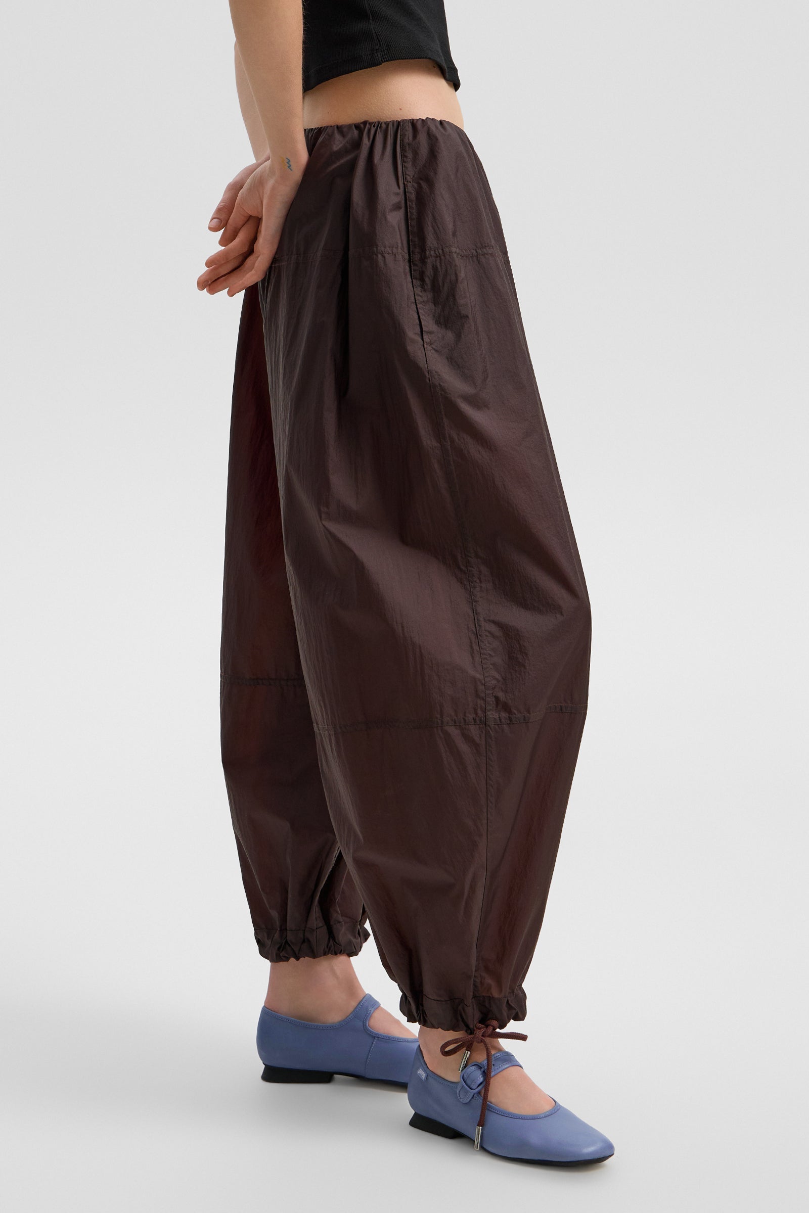 LIGHT BALLON PANTS MICRO BROWN - IENKI IENKI