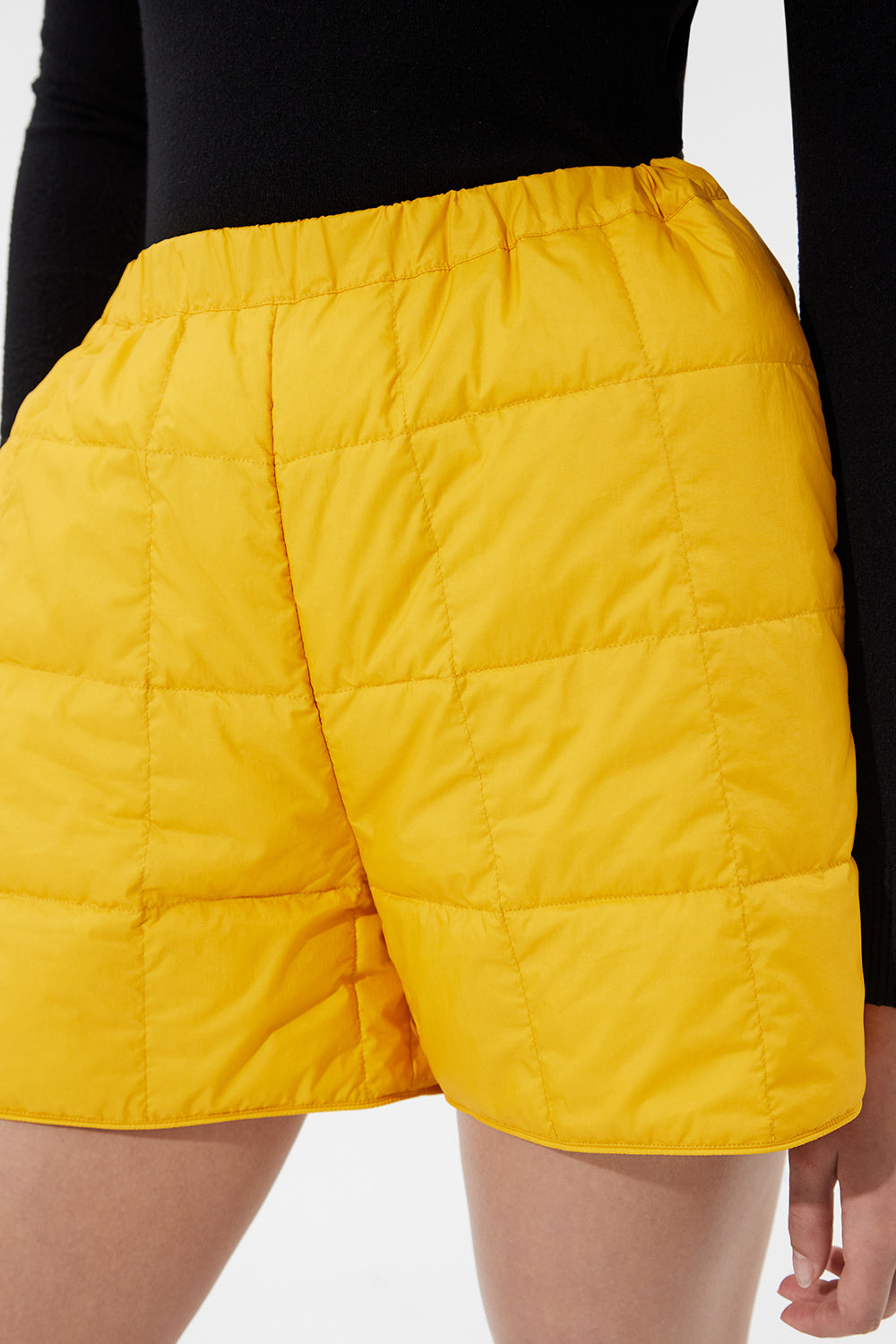 Down Shorts Micro Yellow