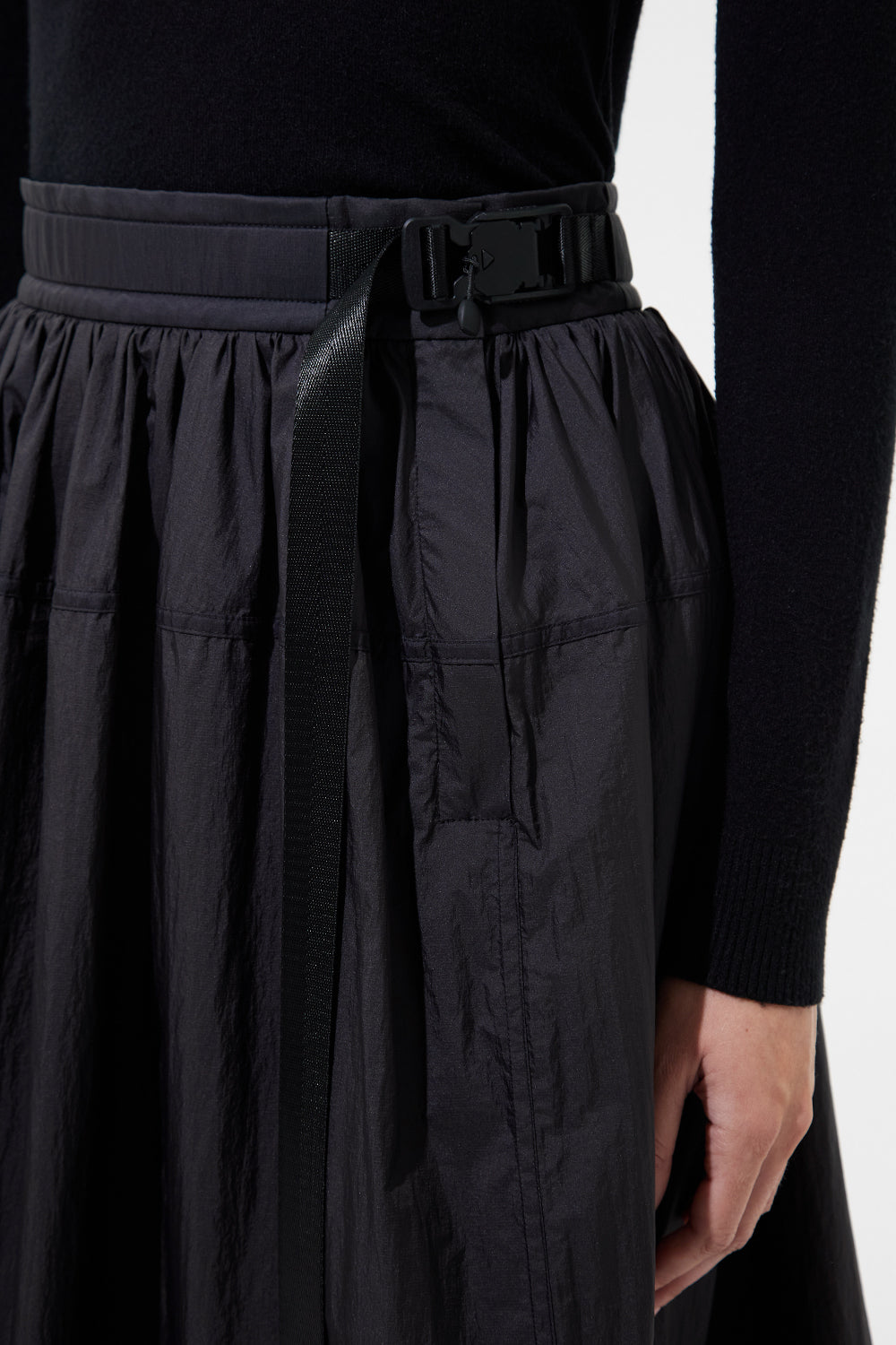 Perforated Skirt Micro Black