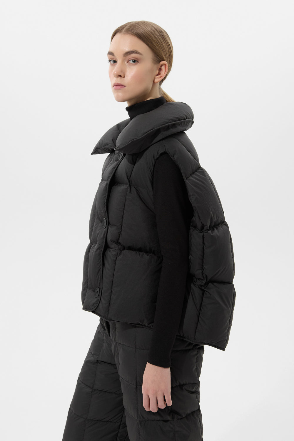 Cozy Cloud Vest Micro Black