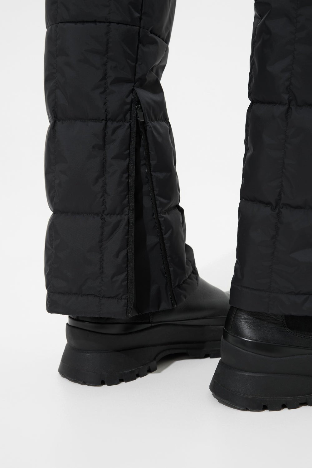 APRES SKI DUNNO PANTS MAN TEC BLACK - IENKI IENKI