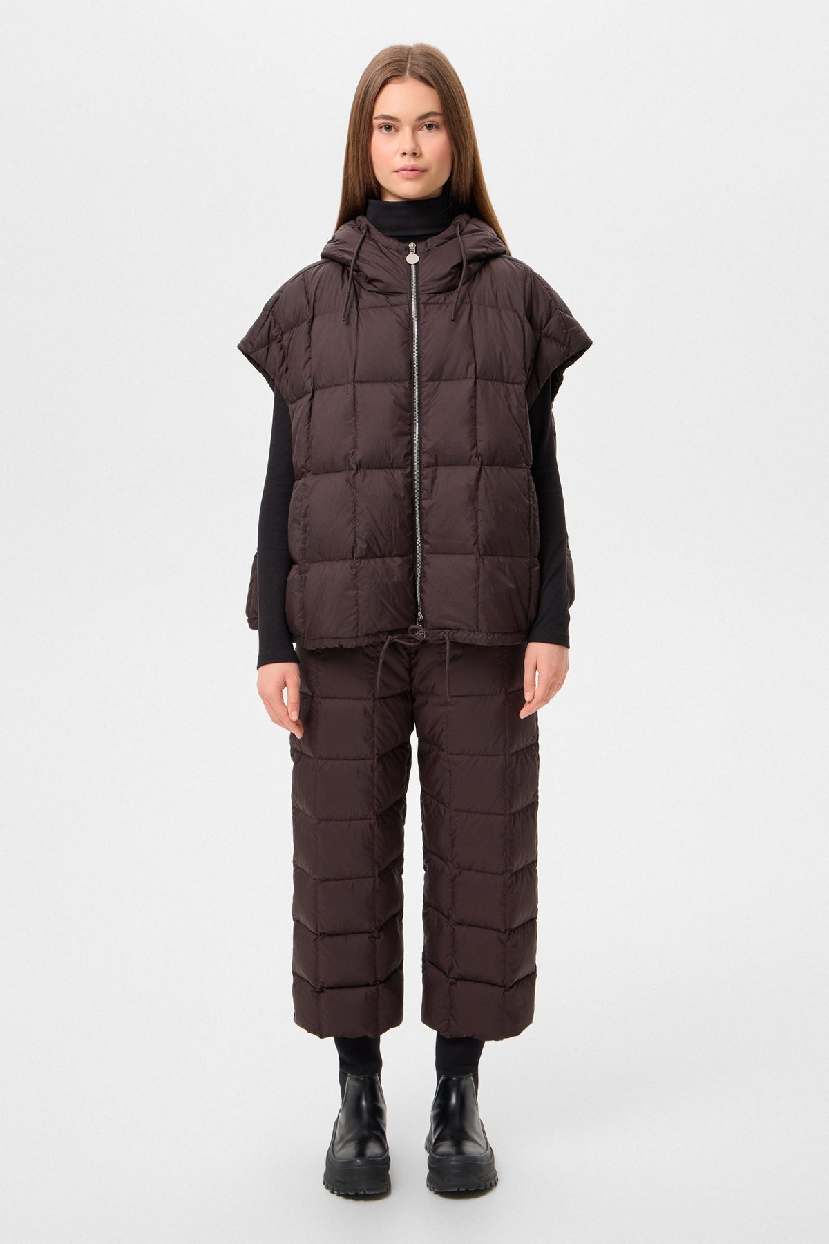 COZY ARCO VEST MICRO BROWN - IENKI IENKI