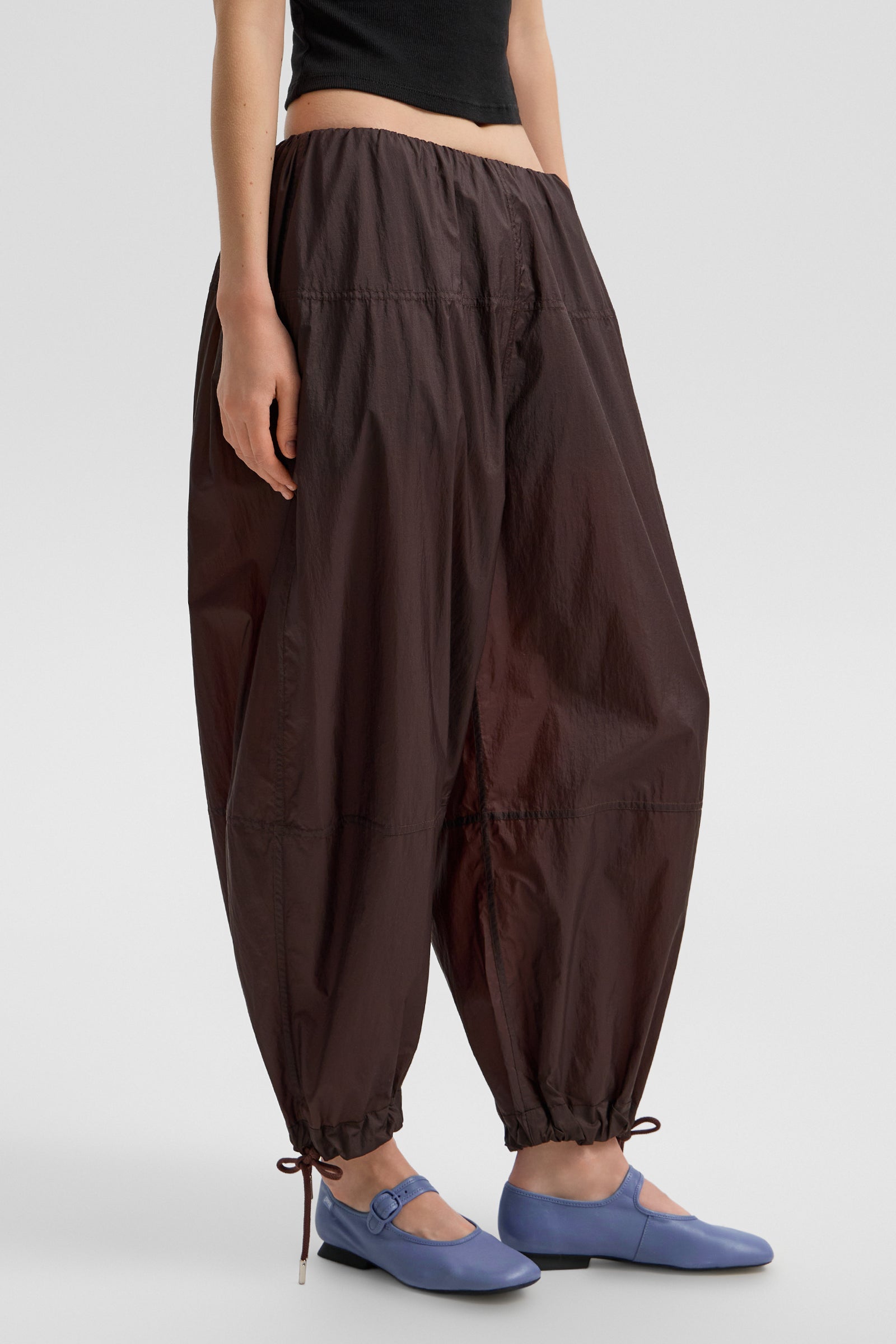 LIGHT BALLON PANTS MICRO BROWN - IENKI IENKI