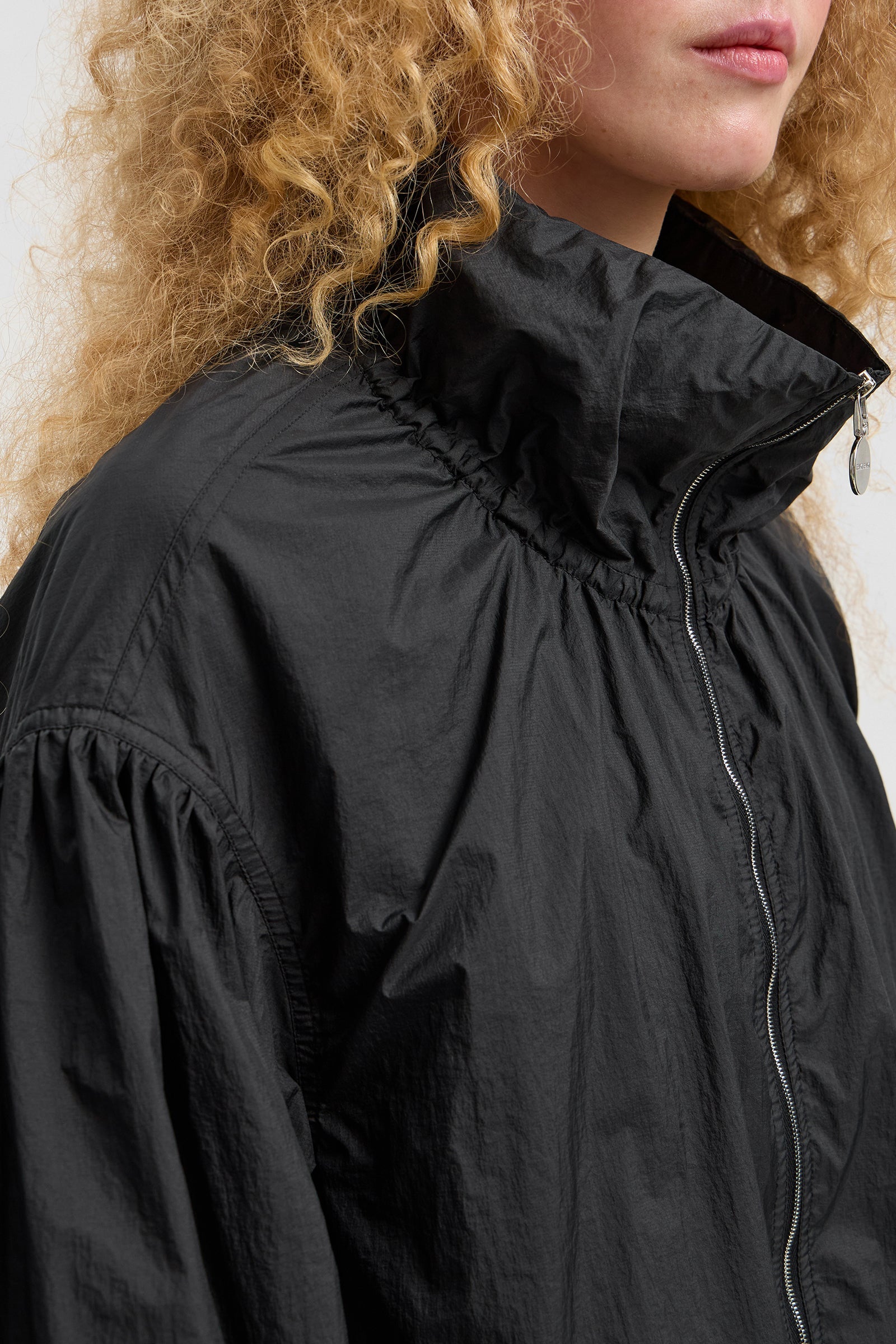 Sky Jacket Micro Black - IENKI IENKI