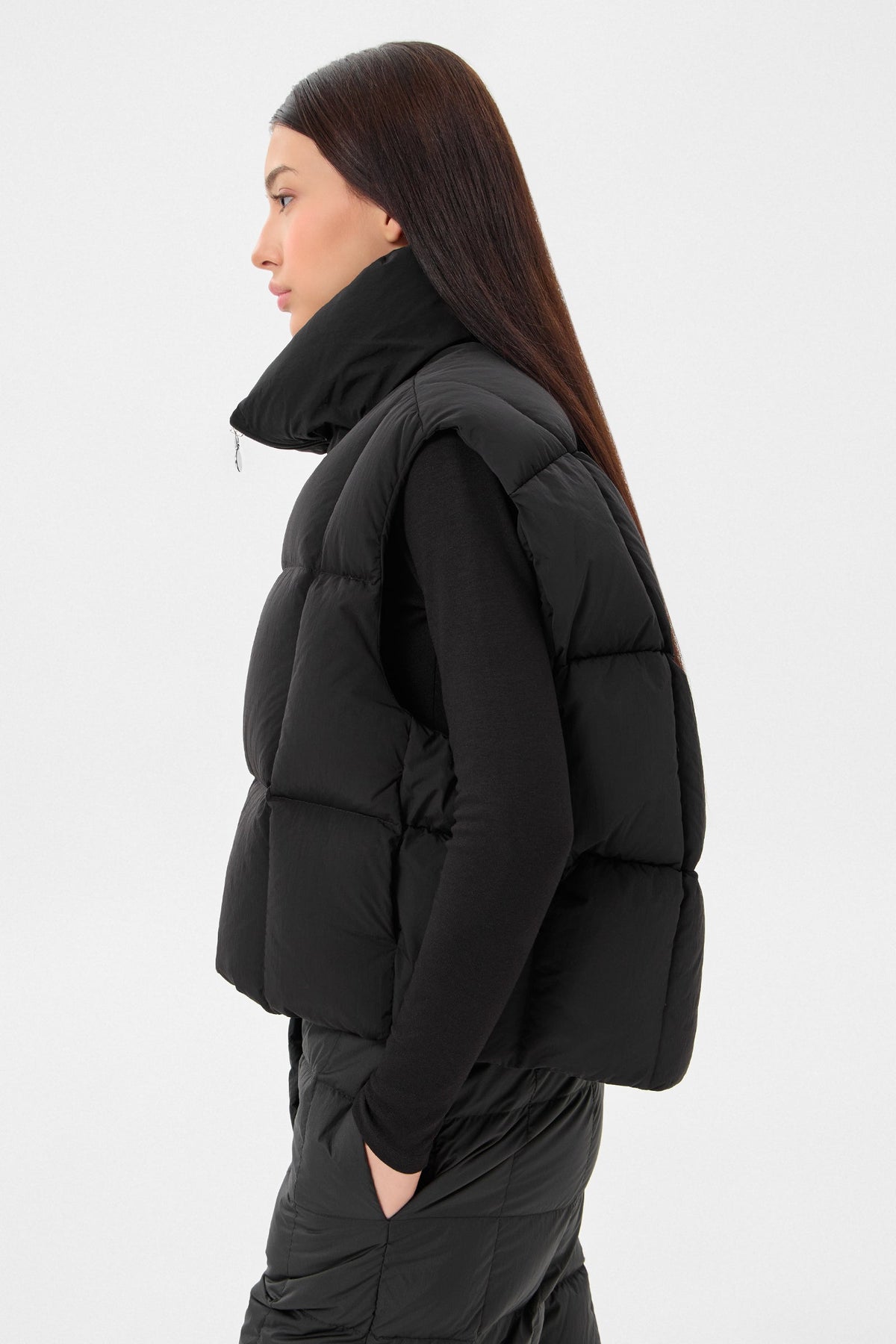 ZIP VEST ENNIO BLACK - IENKI IENKI